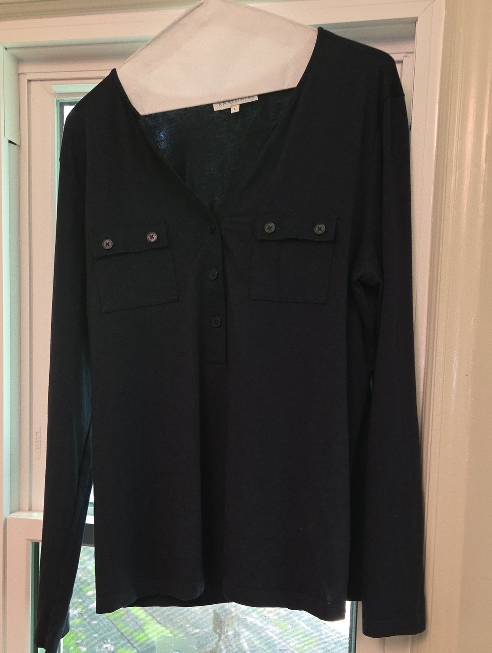 Anatomie Long-Sleeve V-Neck Button Front Top - Deep Navy